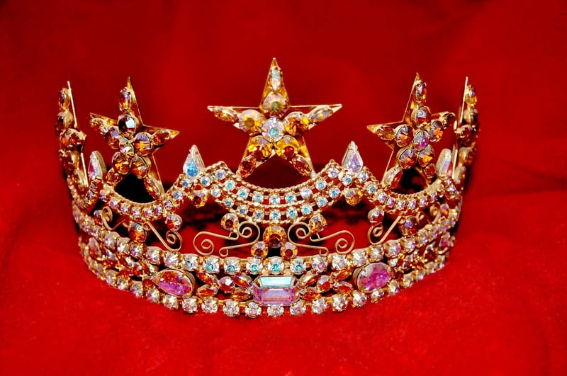 Royal Accessories